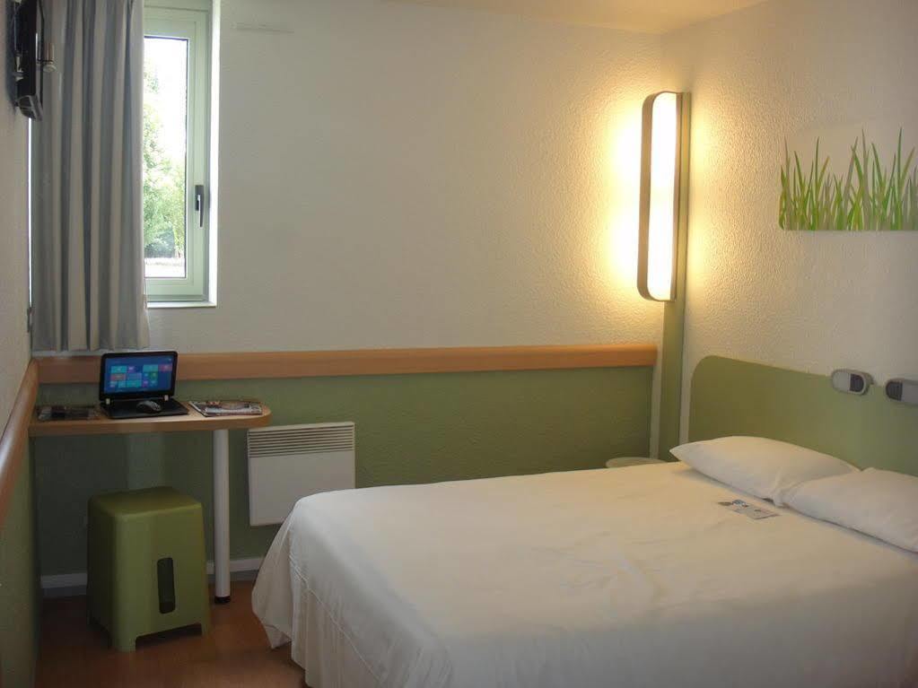 ไอบิส บัดเจ็ต ชาเตลโรลต์ Hotel ชาเตลโฮ ภายนอก รูปภาพ