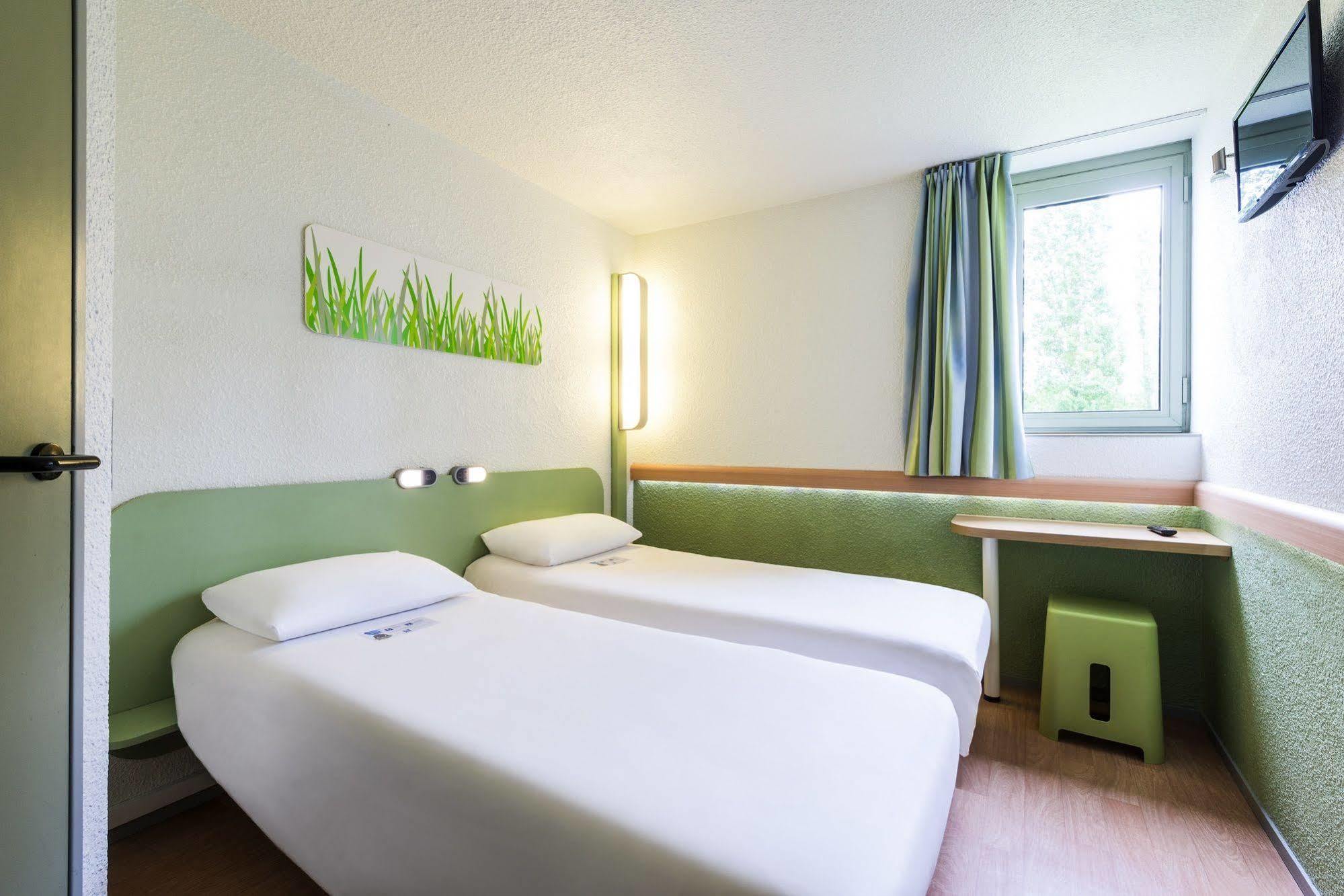 ไอบิส บัดเจ็ต ชาเตลโรลต์ Hotel ชาเตลโฮ ภายนอก รูปภาพ